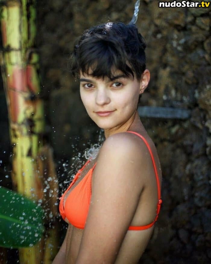 bat yaana recommends Brianna Hildebrand Nude