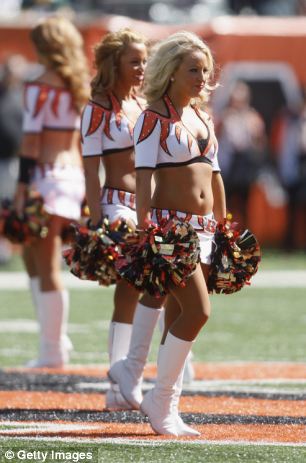 berta walker recommends Cheerleaders With No Panties