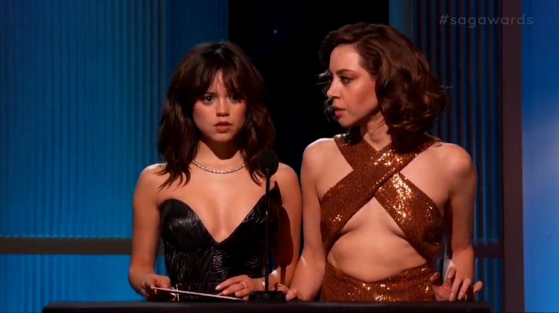 christina hernandez williams recommends aubrey plaza titties pic