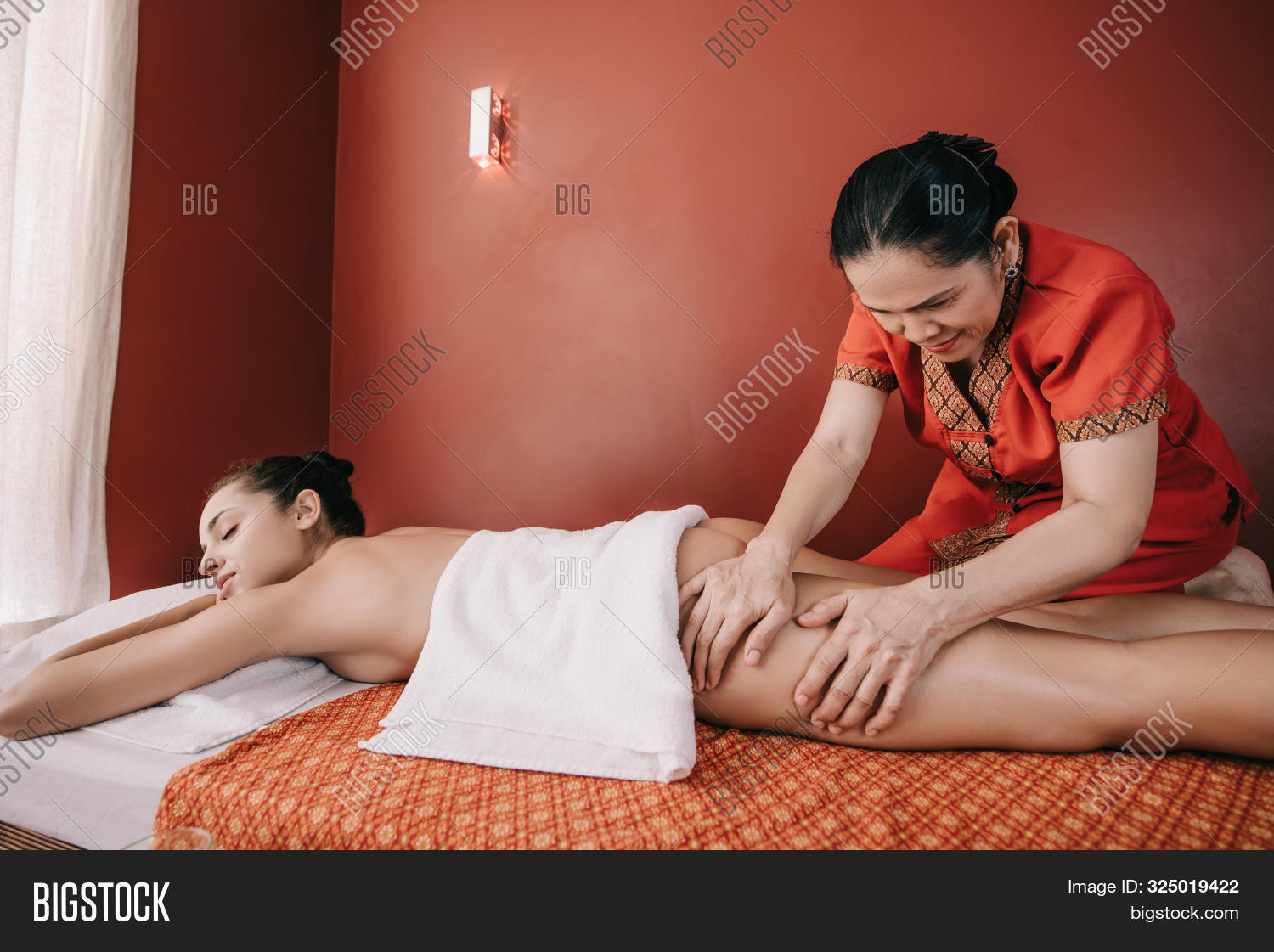 david mao recommends massage milf asian pic