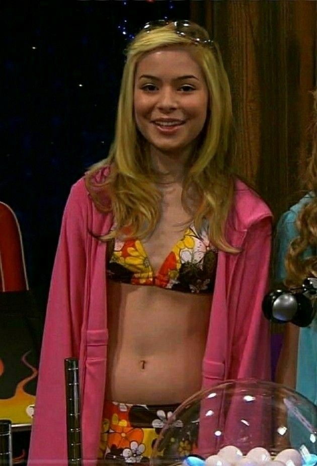 amber nunn recommends Miranda Cosgrove Nip Slip