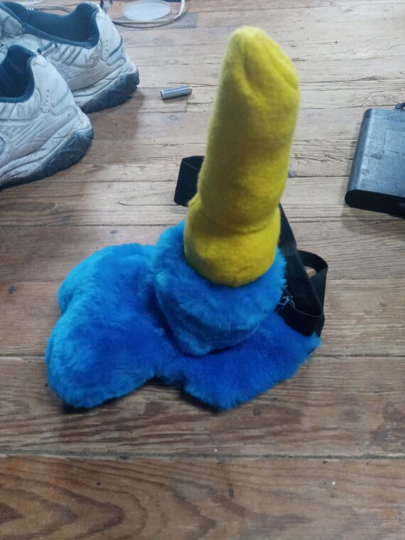 Fursuit Pegging gives ass