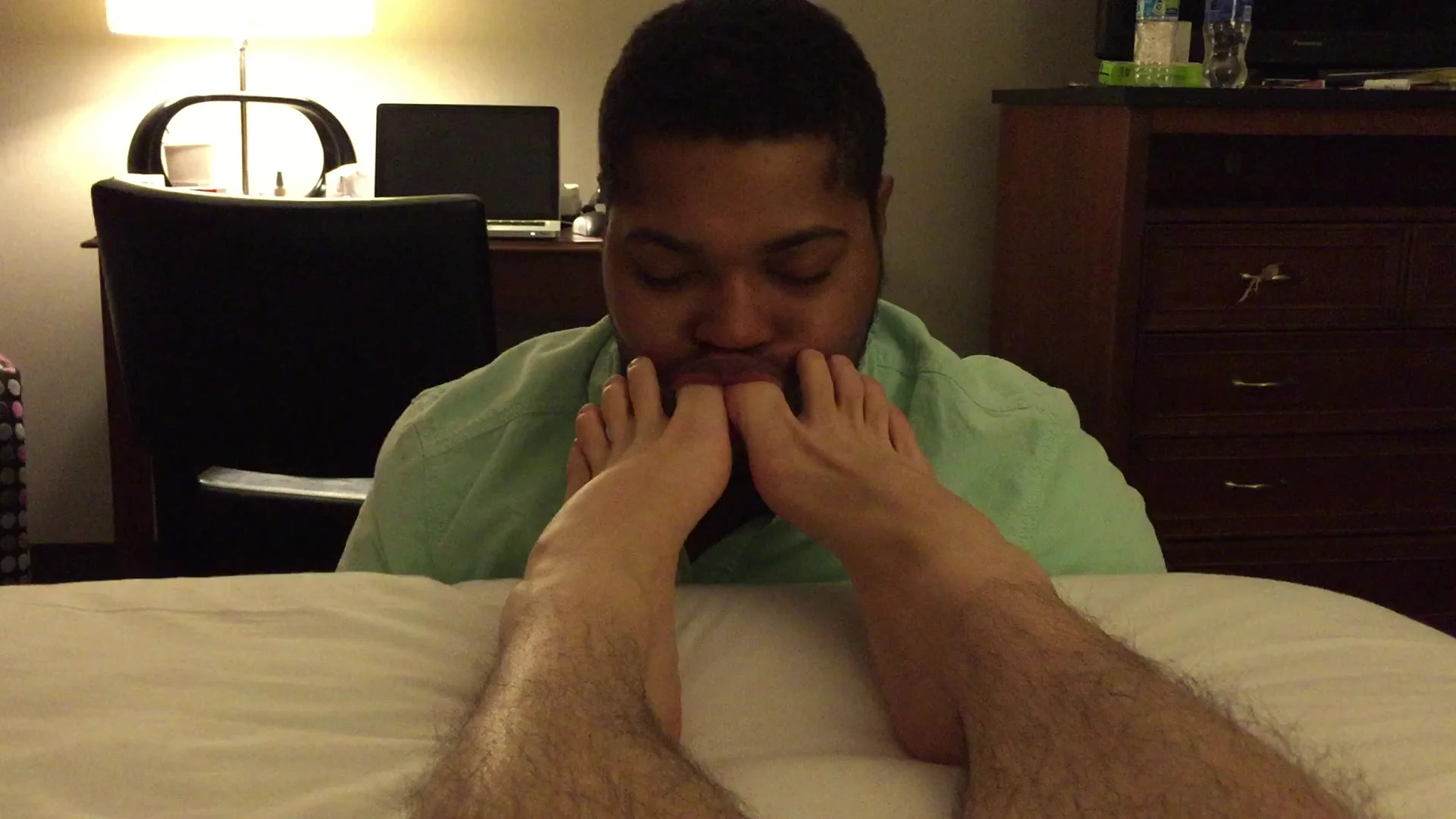 cori depue recommends feet worship brazil pic