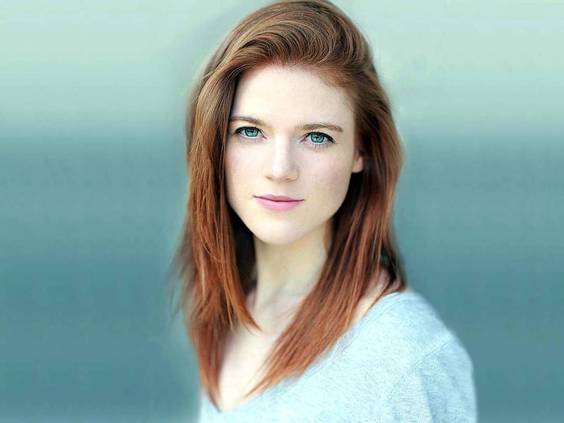 christoph mann recommends rose leslie bikini pic