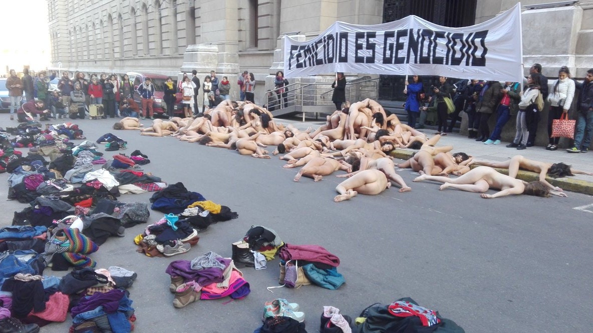 Protesters Nude sur seine