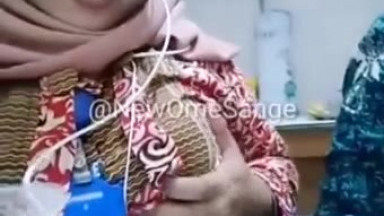 Bokep Tante Jilbab big naturals