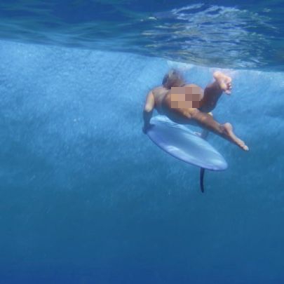 dan burfield recommends Women Surfing Nude