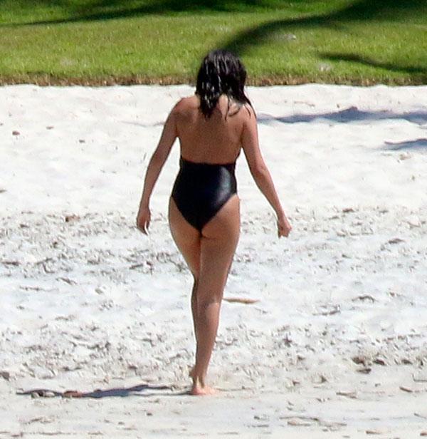 donna pursifull add photo selena gomez ass