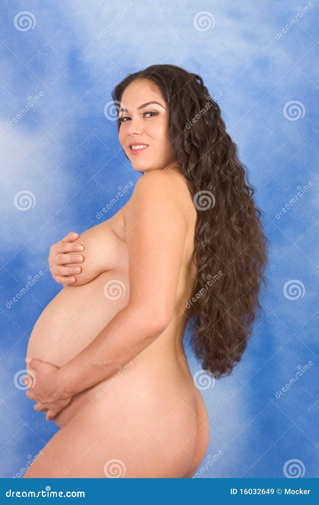 aaron breneman recommends pregnant latina nude pic