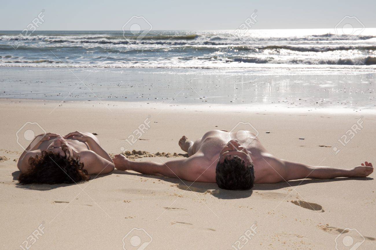 naked beach couples pics