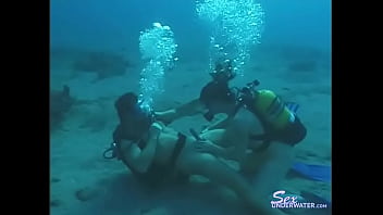 della lyles share scuba diver porn photos