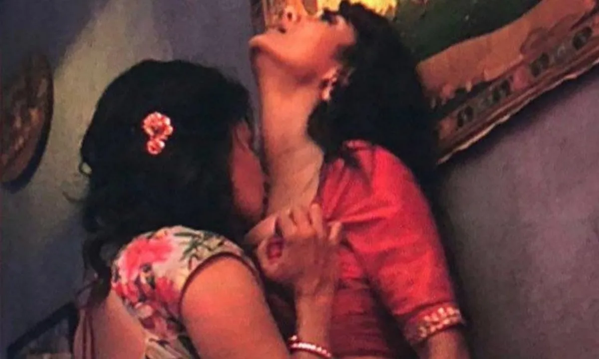 Lesbian Lust Videos in hyderabad