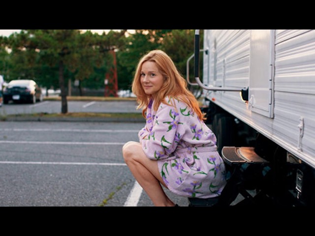 laura linney robe scene