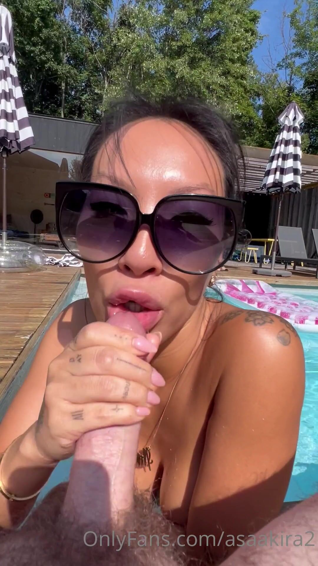 arjay quiroz recommends Poolside Bj