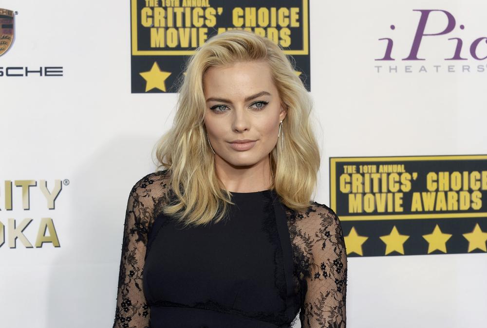 Best of Margot robbie full frontal