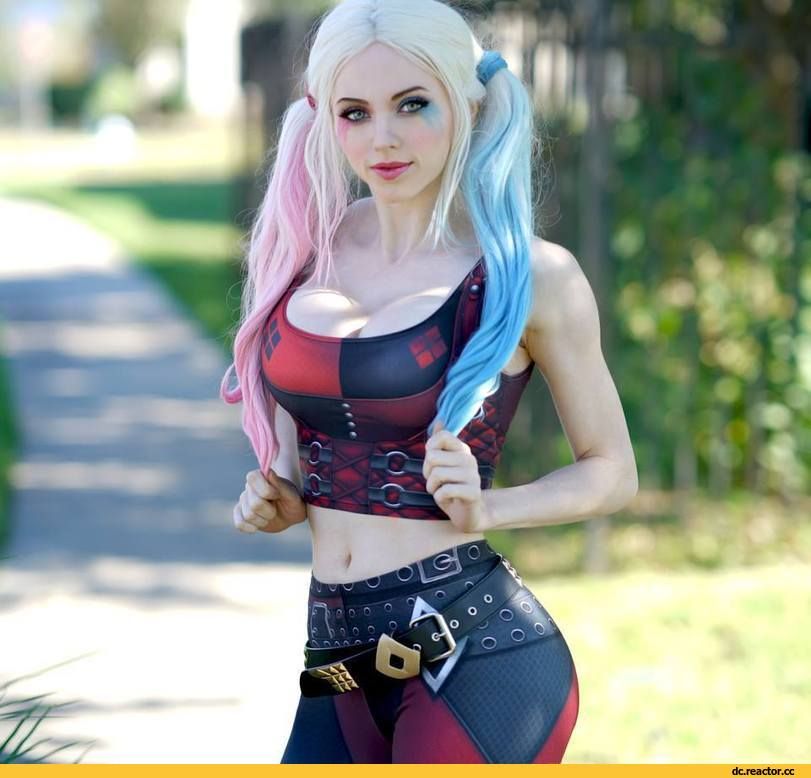 damian venn recommends amouranth cosplay pic