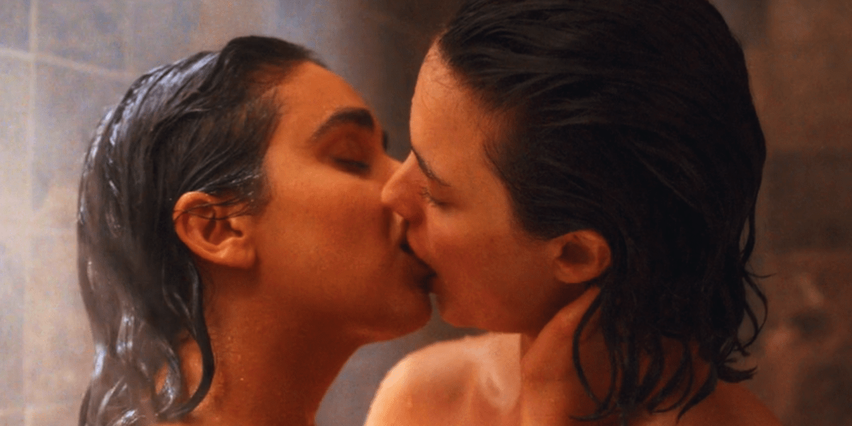 alex hale recommends lesbians making out in shower pic