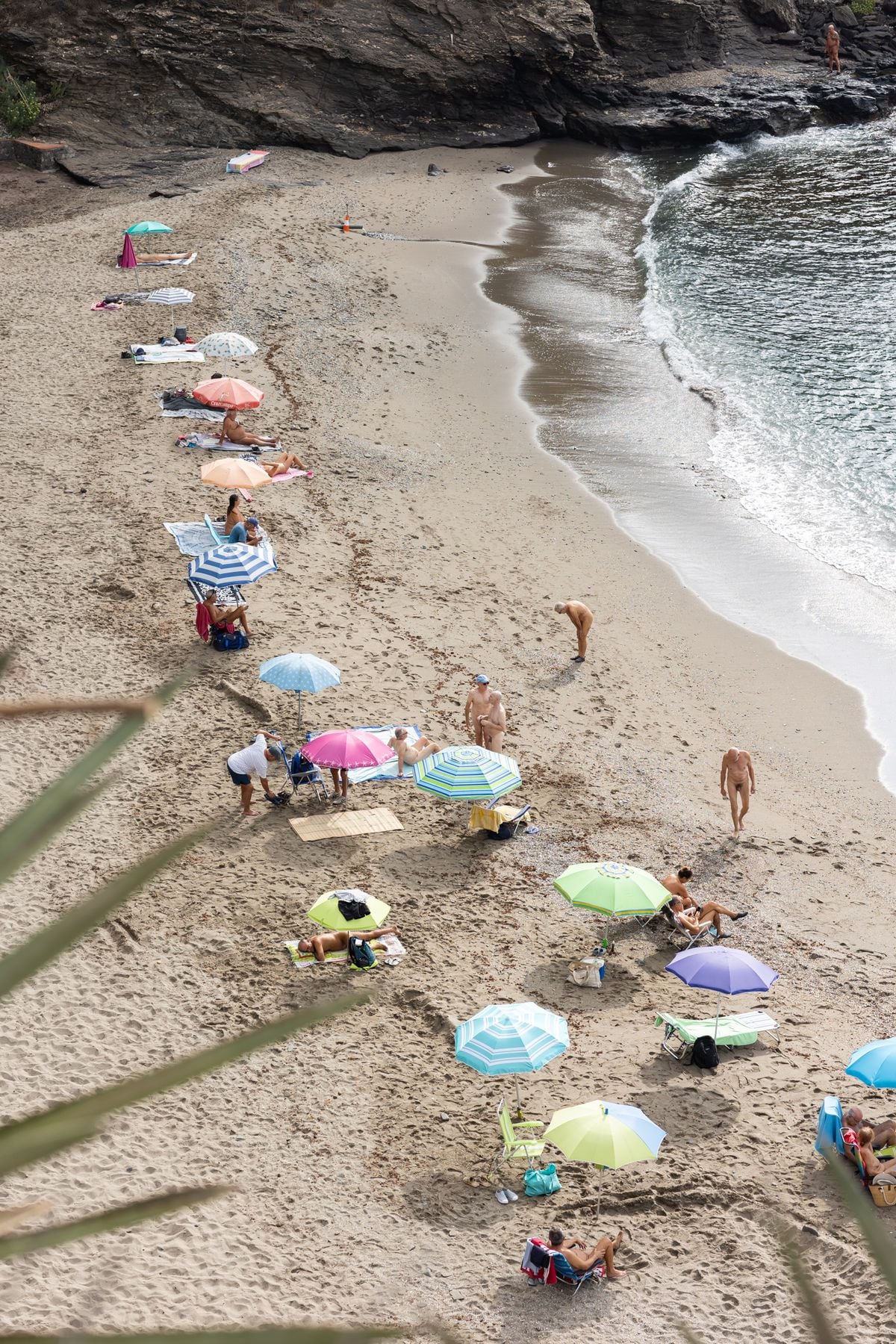 cheryl redmon recommends barcelona beach tits pic