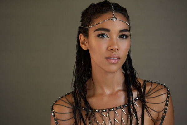 dea abi hanna recommends alexandra shipp nude pic