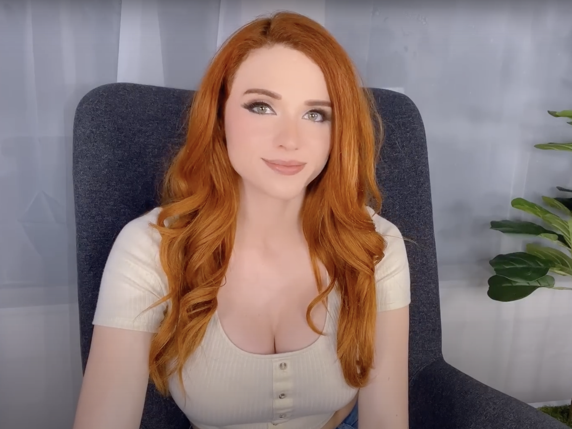 carol daulton share amouranth full nude leaks photos