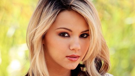 brahim mezeh recommends Ashlynn Brooke Height