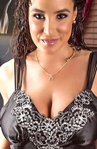 arlenys torres recommends lisa ann lends a hand pic