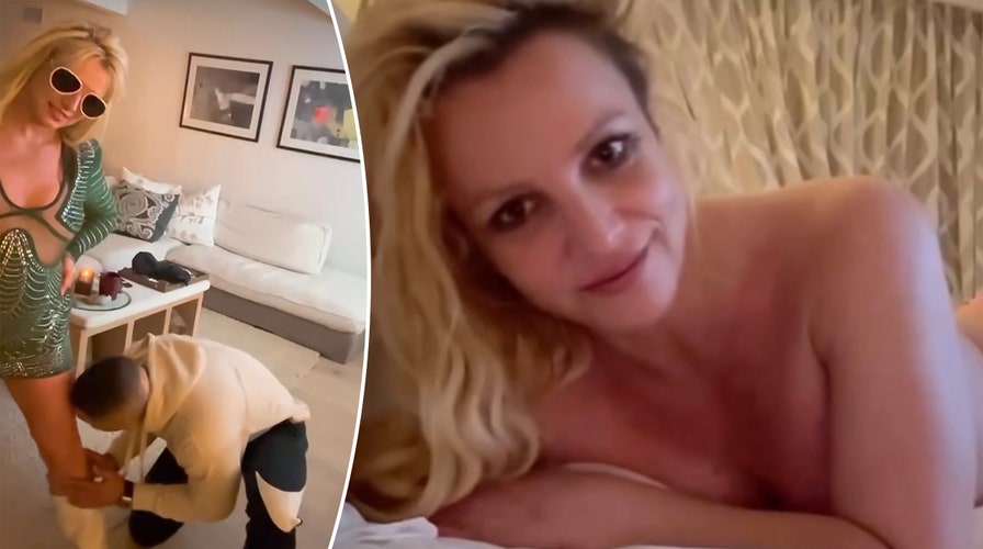 Britney Spears Naked Videos thier boobs