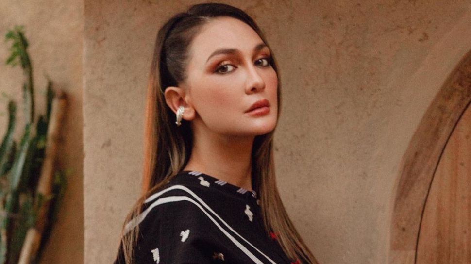 constance richard recommends bokep lunamaya pic