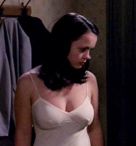 christina ricci boobs