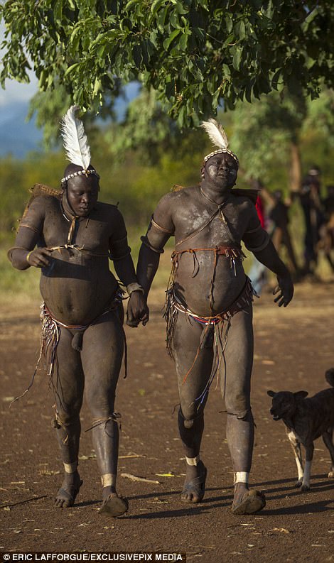 alberto roberts recommends African Tribe Men Naked