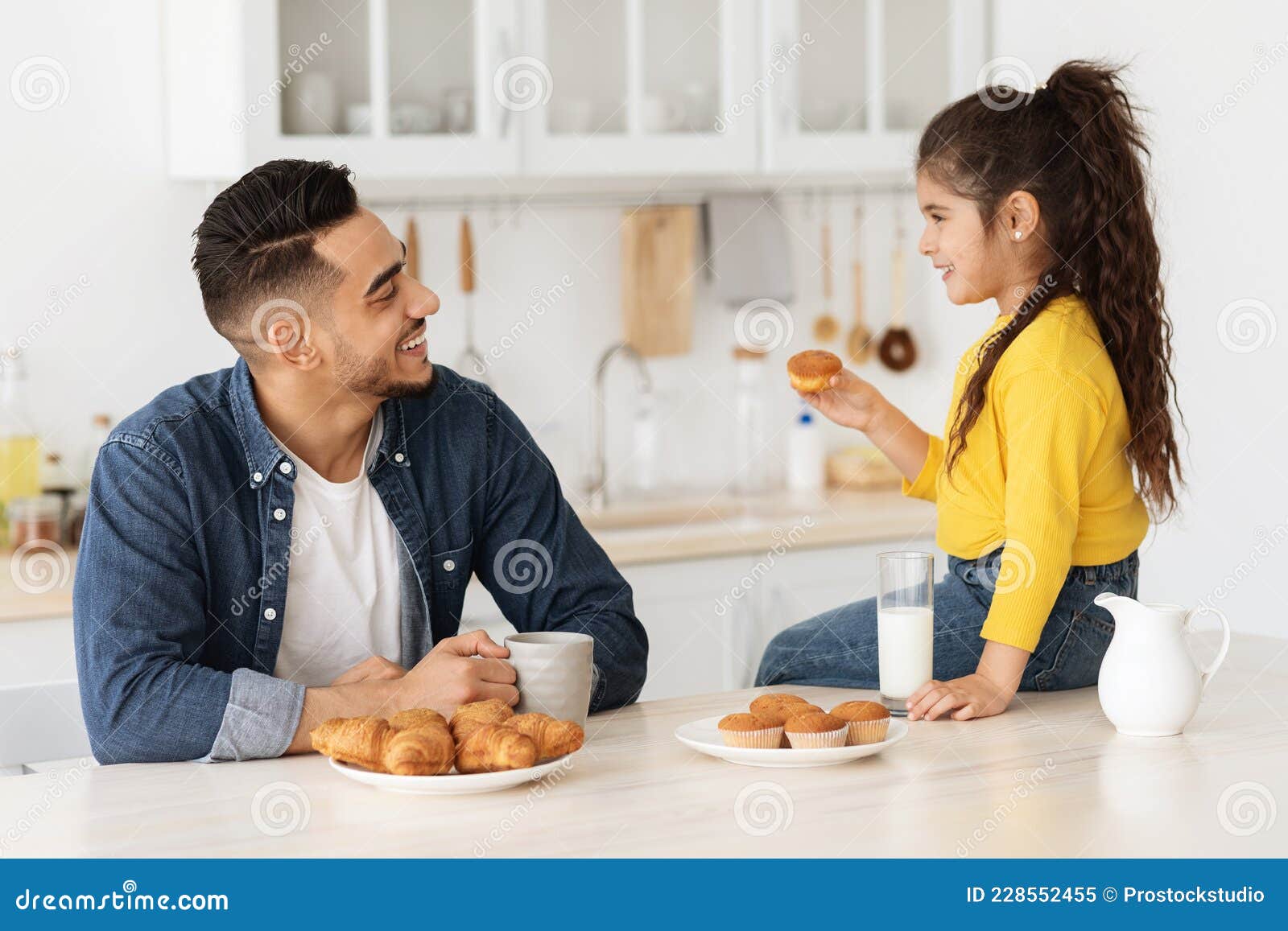 daddy eats daughter