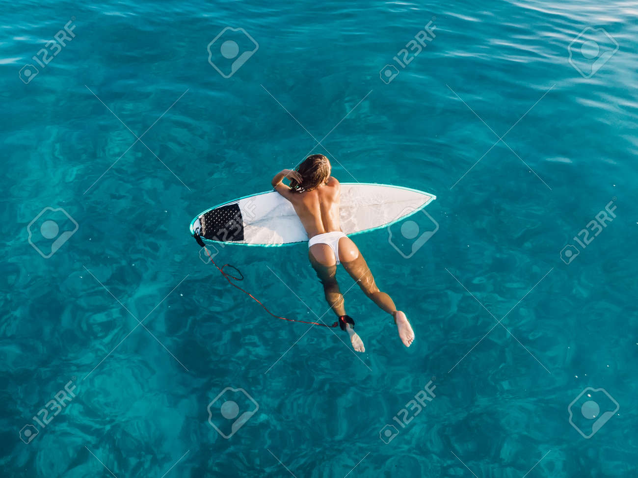 naked chicks surfing