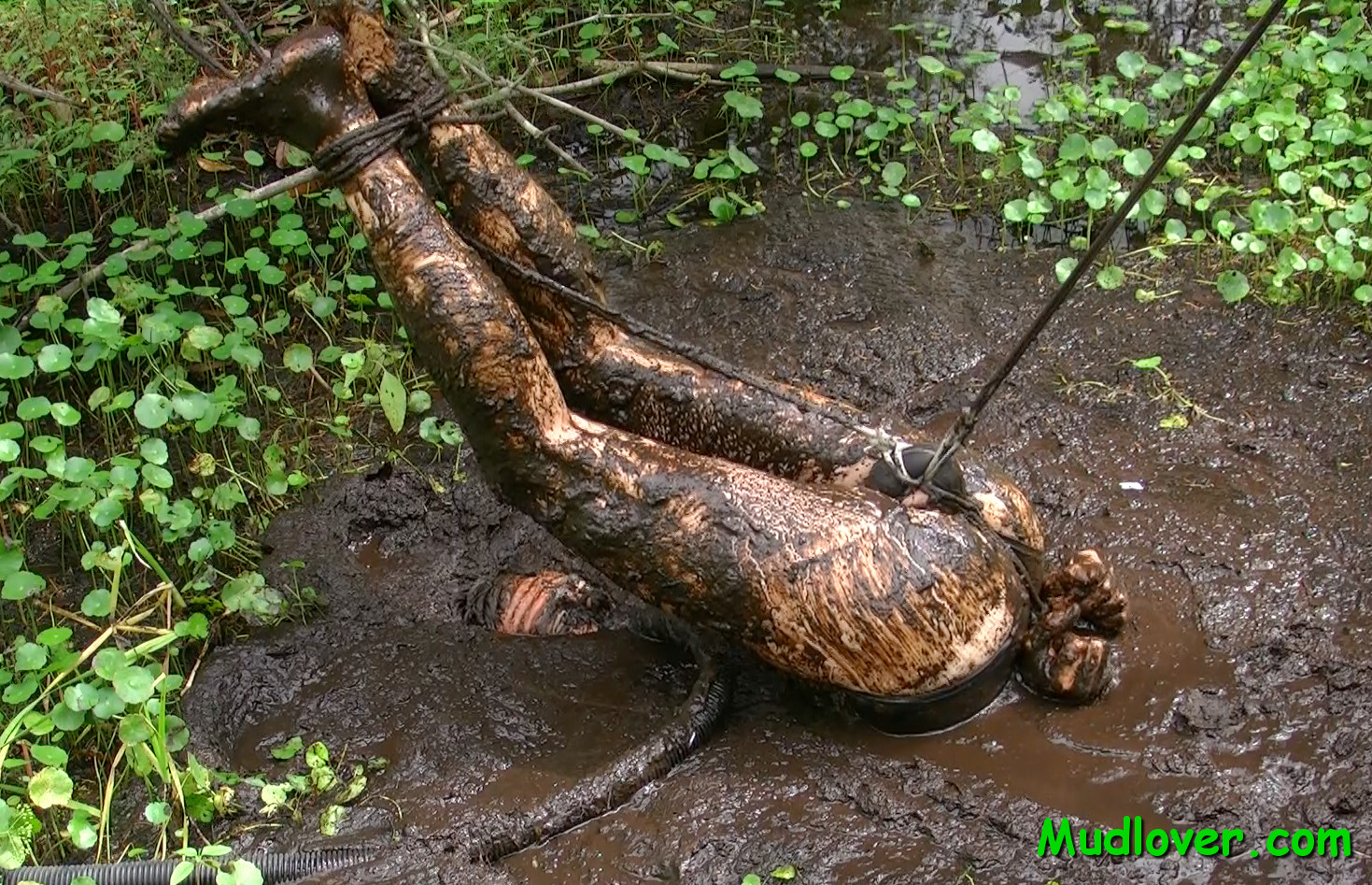 andy child recommends Bondage In The Mud