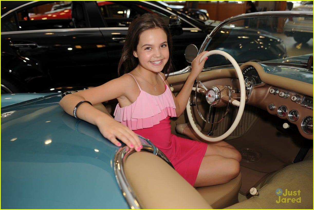 alexandra lowery recommends bailee madison nude pic