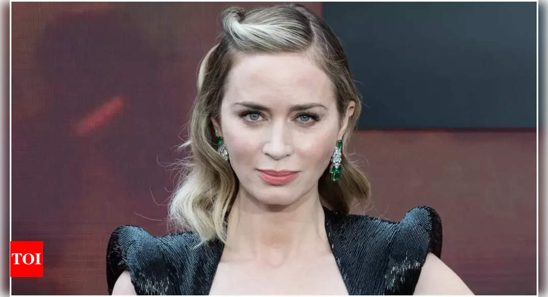 allen rusk recommends emily blunt blow job pic