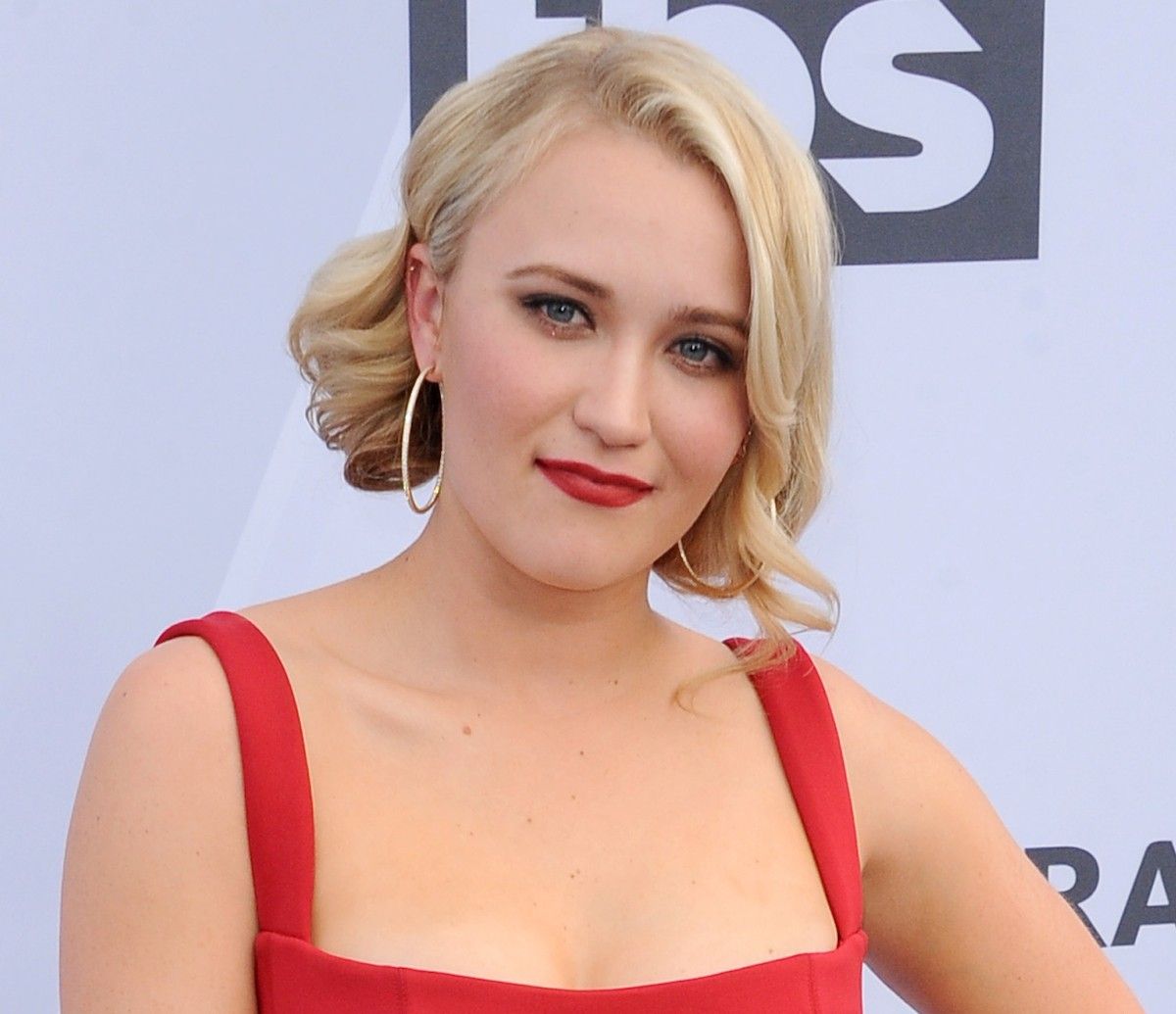 doris bowling recommends emily osment naked pic