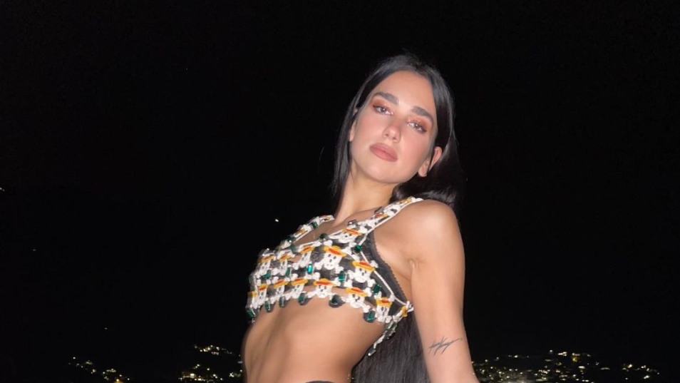 Dua Lipa Ass twitter qsaedmdf