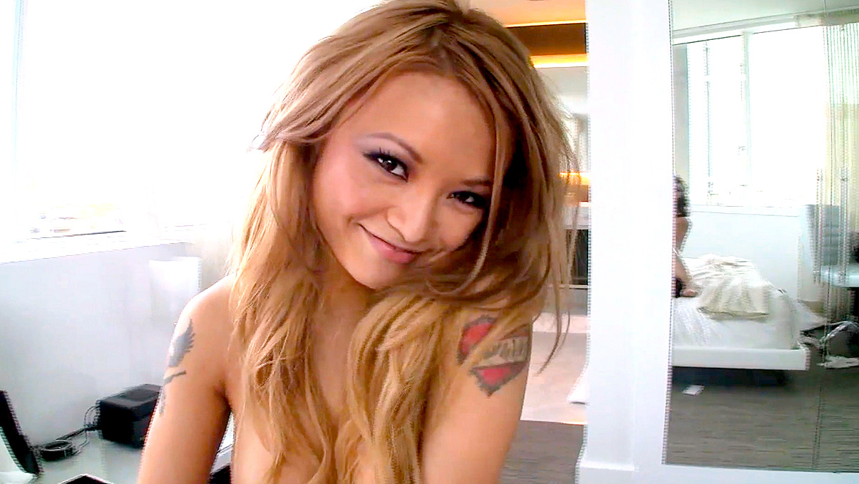 tila tequila pornography