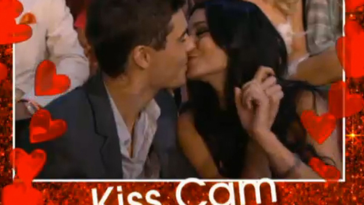 alan mcglen recommends vanessa hudgens lesbian kiss pic