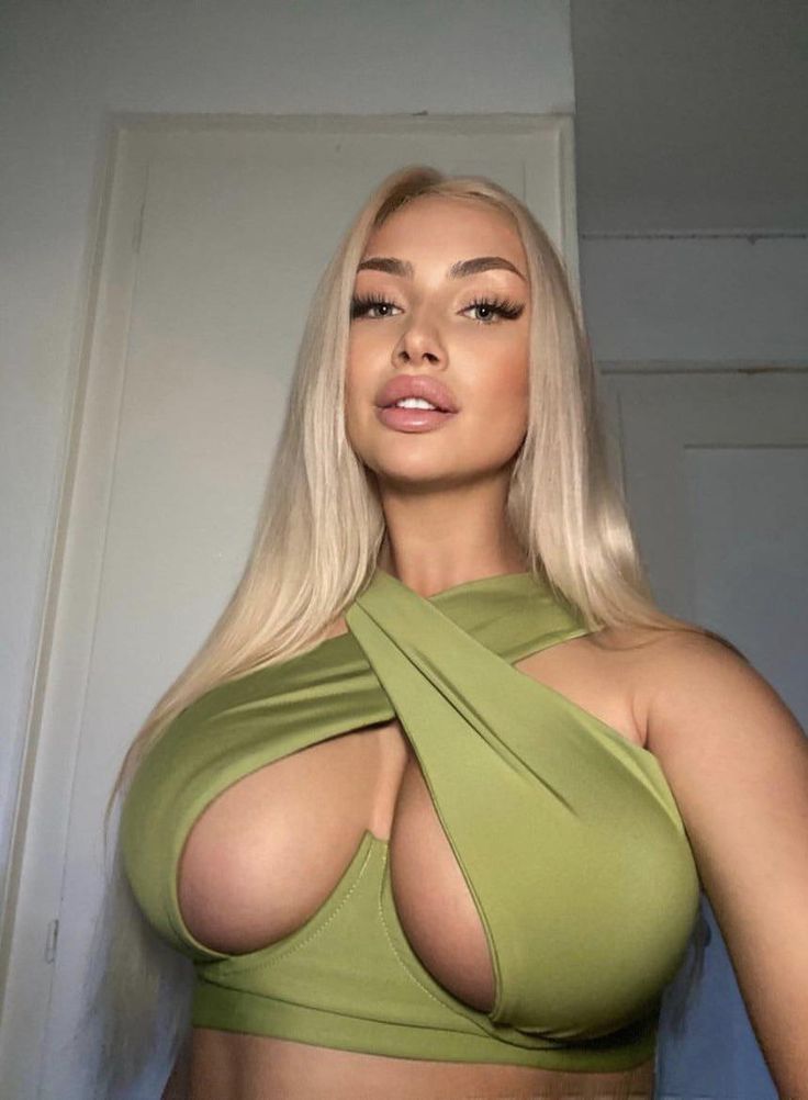 davita scott recommends giant tits blonde pic