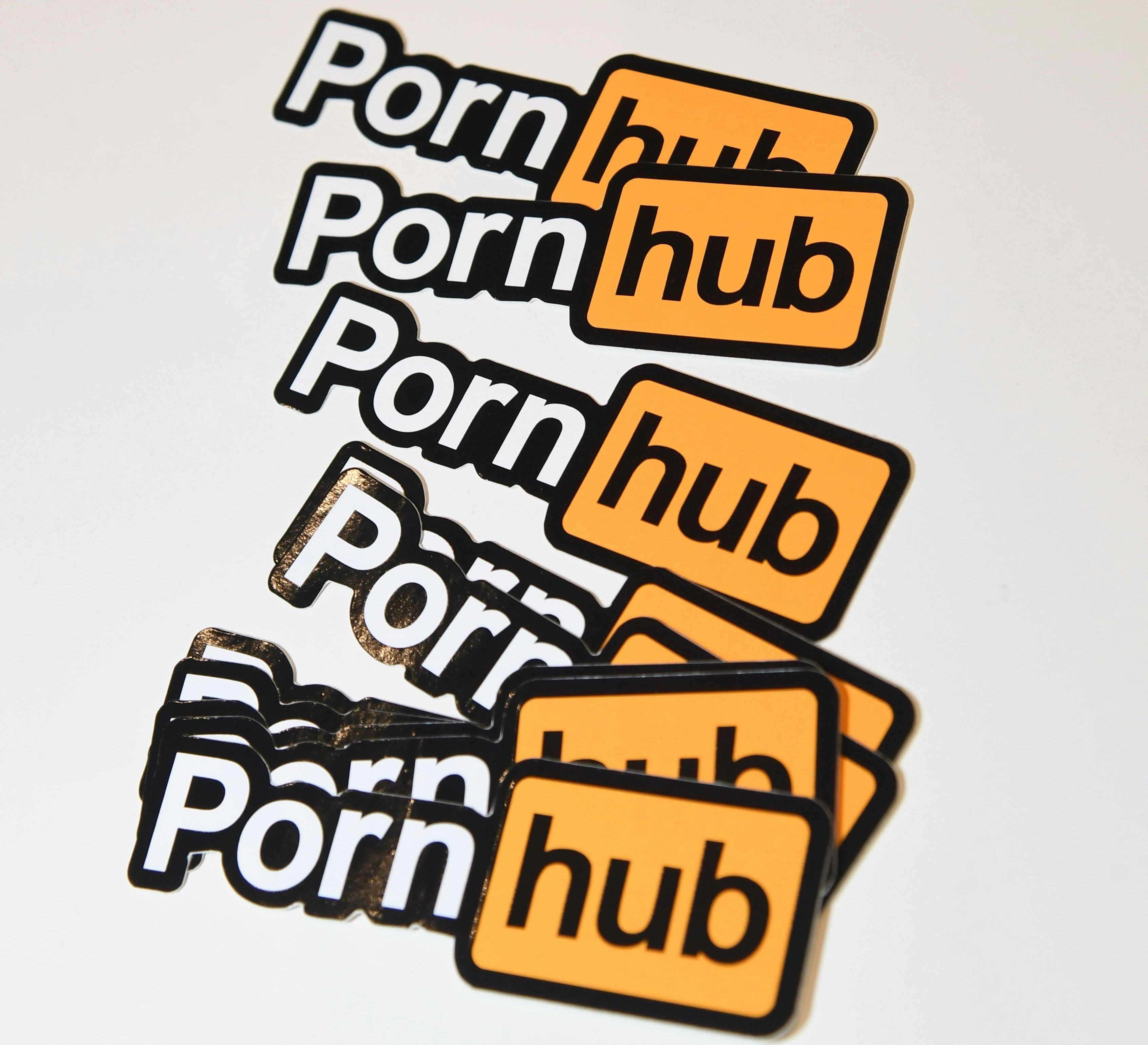 how to upload to pornhub