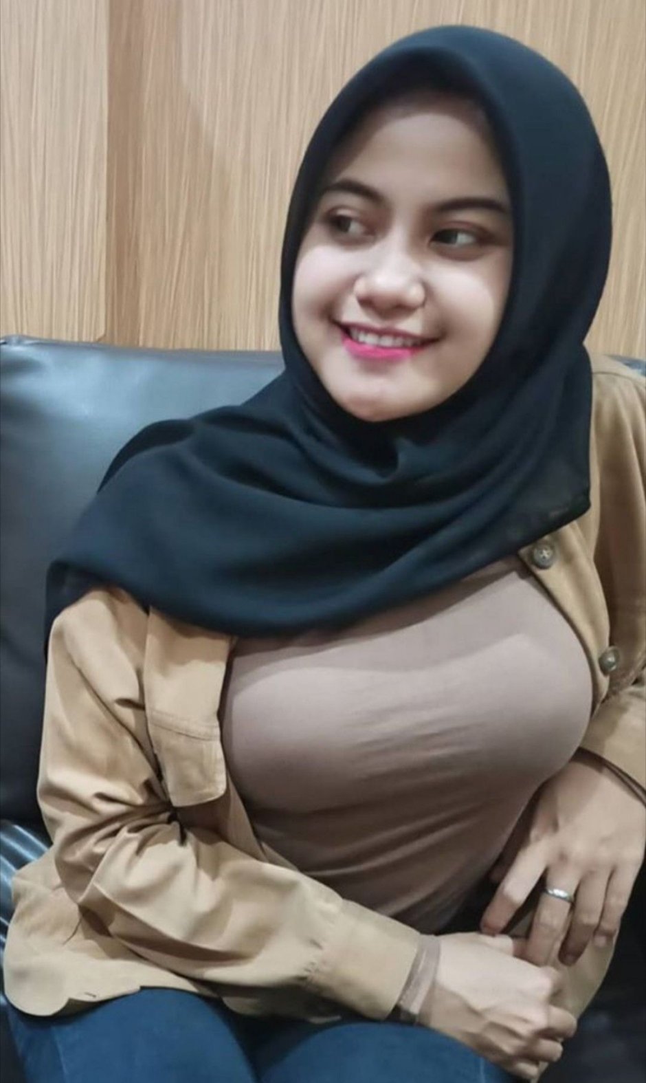 carmina celis recommends Jilbab Indo Colmek