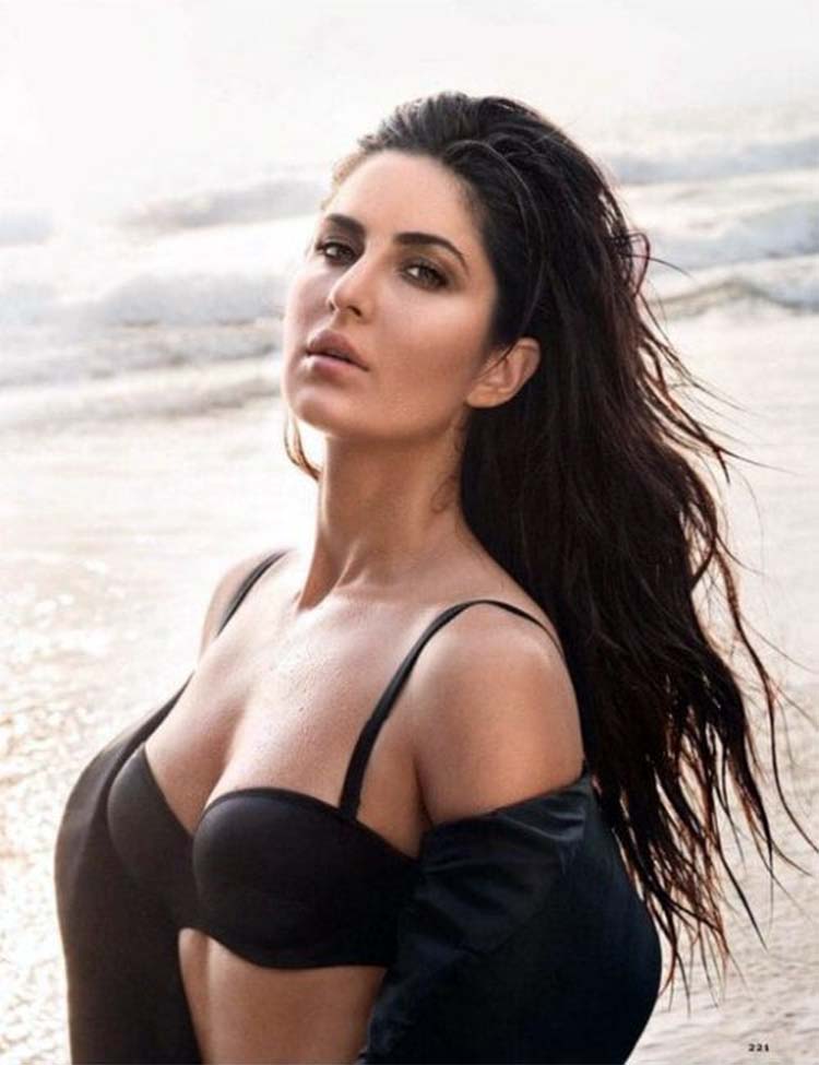 Katrina Kaif Sexy Sexy Sexy lusso padova