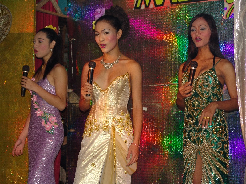 crystal middleton share ladyboy gold free photos