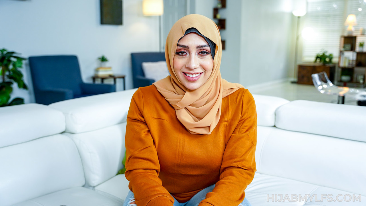 deb rao recommends lilly hall hijab pic