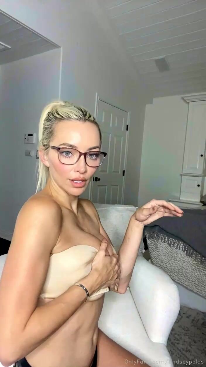 ben rosenbaum add lindsey pelas live stream photo