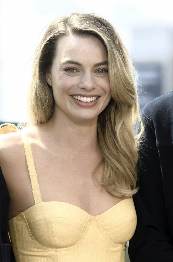 Margot Robbie Spanking camara gratis