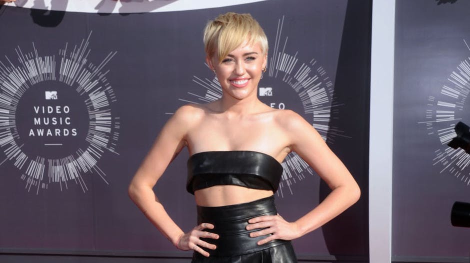 amani adnan recommends miley cyrus cameltoes pic