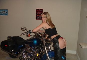 cass le share milf on harley photos