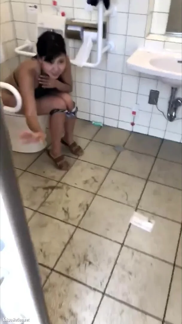 Best of Restroom voyeur